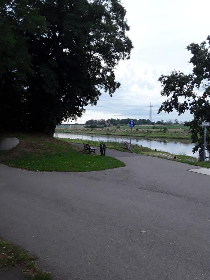 Altes Bootshaus Hotell Torgau Exteriör bild